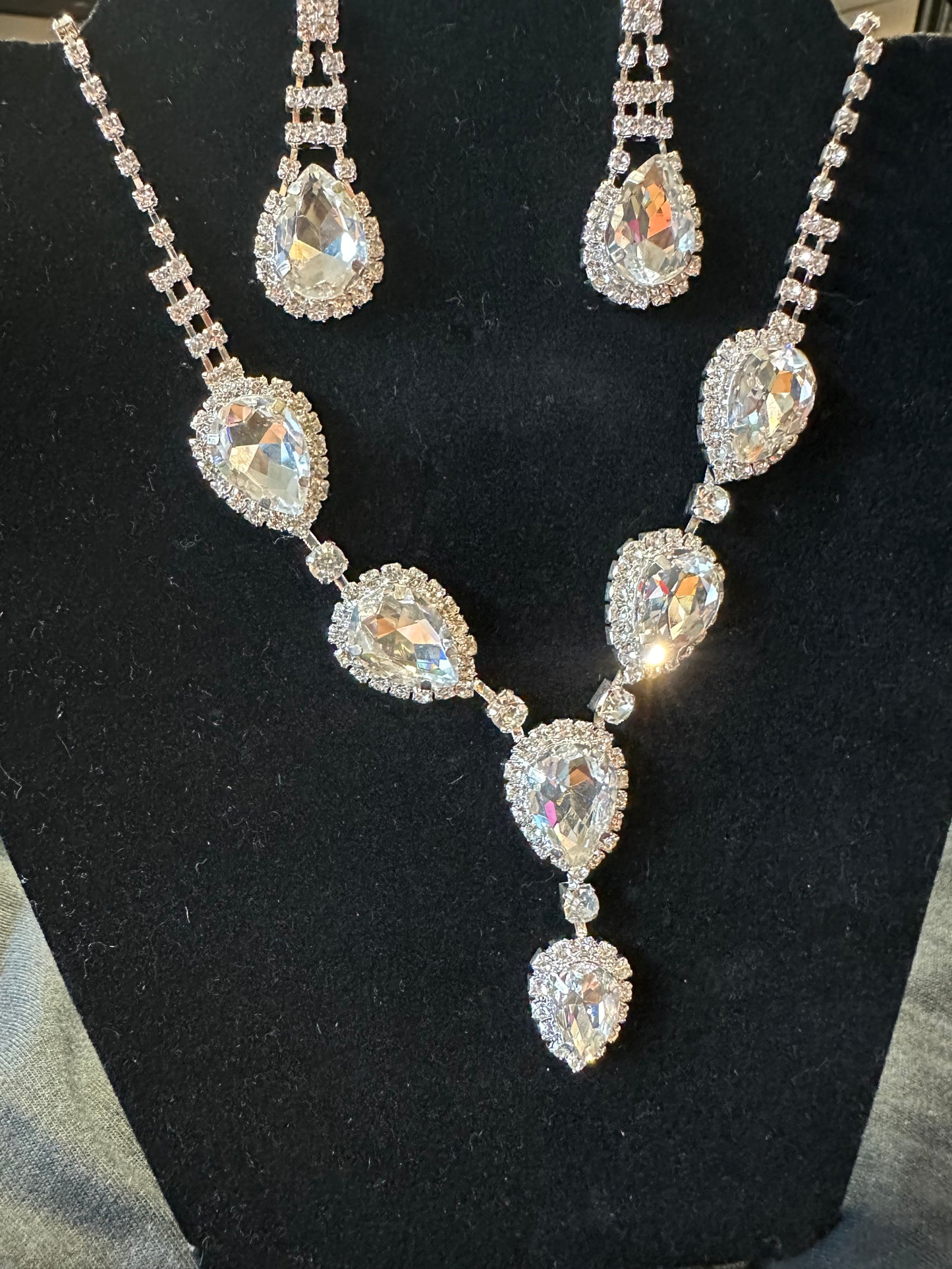 Necklace and Earring Set