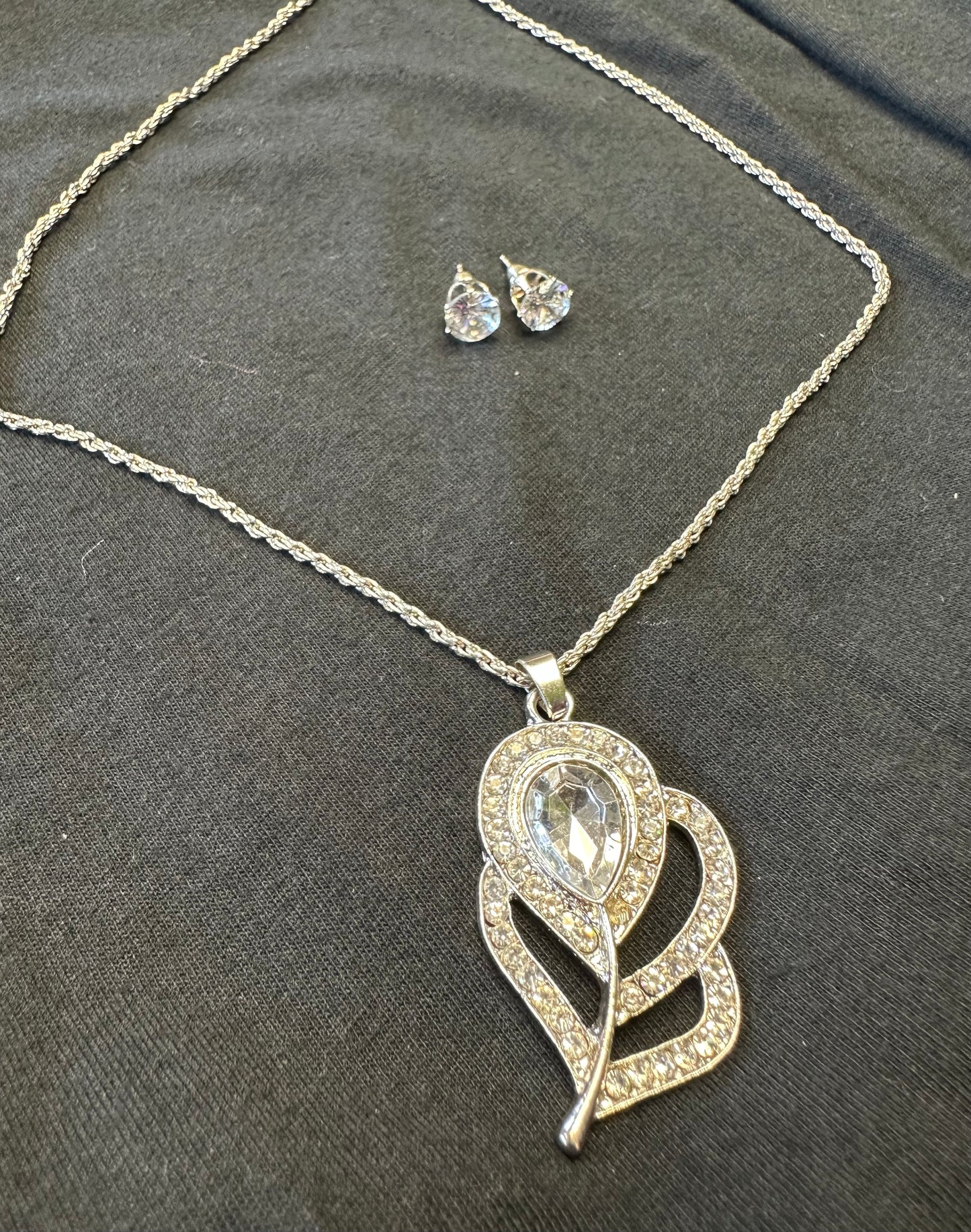 Necklace and Earring set